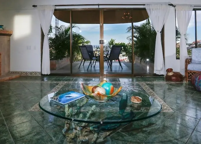 Сasa de vacaciones Casa Flamingo Cabo Luxurious Home, Spacious In El Pedregal Gated Community