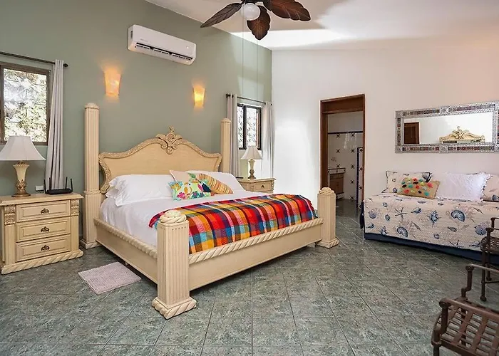 Сasa de vacaciones Casa Flamingo Cabo Luxurious Home, Spacious In El Pedregal Gated Community